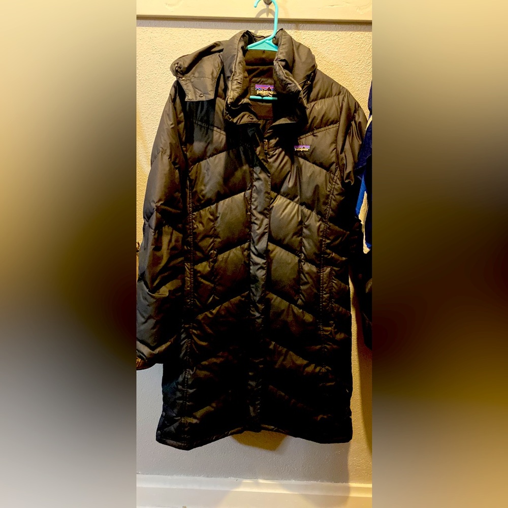 Womans Patagonia Large Puffer coat.